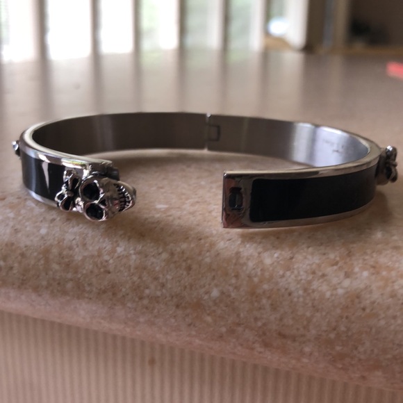RARE David Sigal Happy Skull black enamel bangle bracelet - Picture 6 of 12
